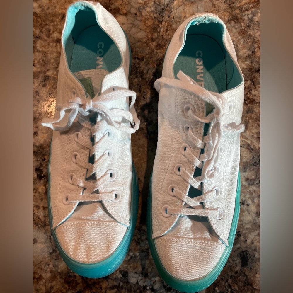 Converse size 10 with turquoise tread!